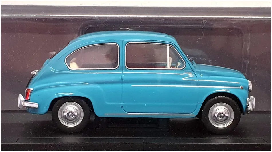 Altaya 1/24 Scale Diecast G1N7P001 - Fiat 600 - Blue