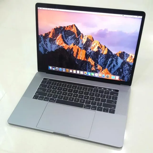 Apple Macbook Pro, 15-Inch, 512GB SSD, Touch Bar Touch ID