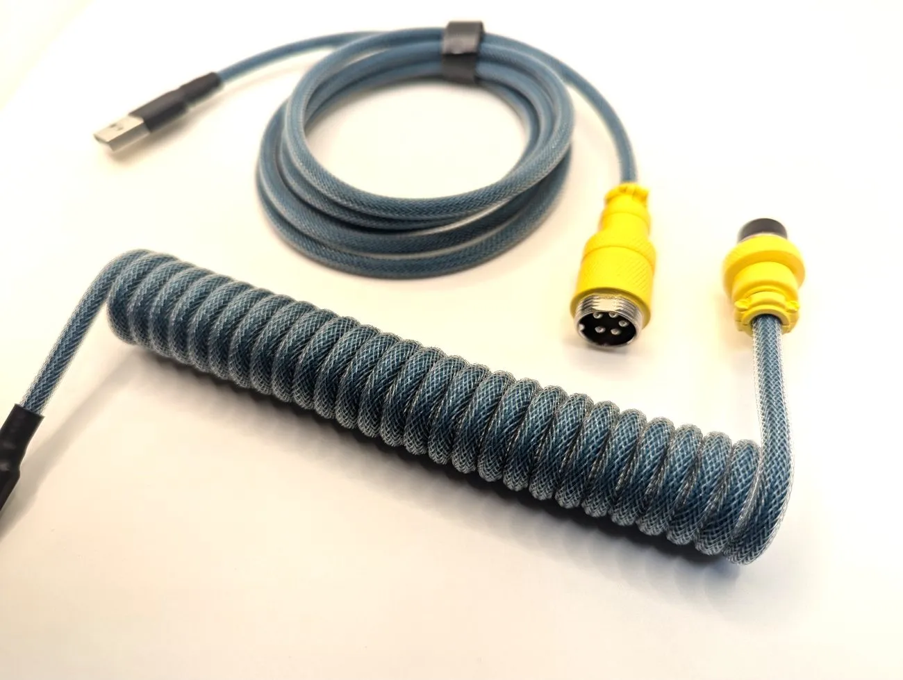 Ausmodshop Coiled Keyboard Cable - Cyclops