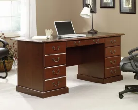 Heritage Hill Executive Desk Cc