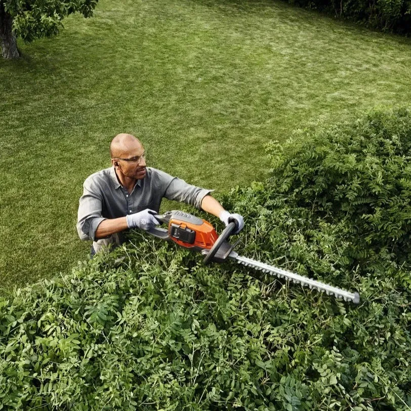 Husqvarna 215iHD45 Cordless Hedge Trimmer