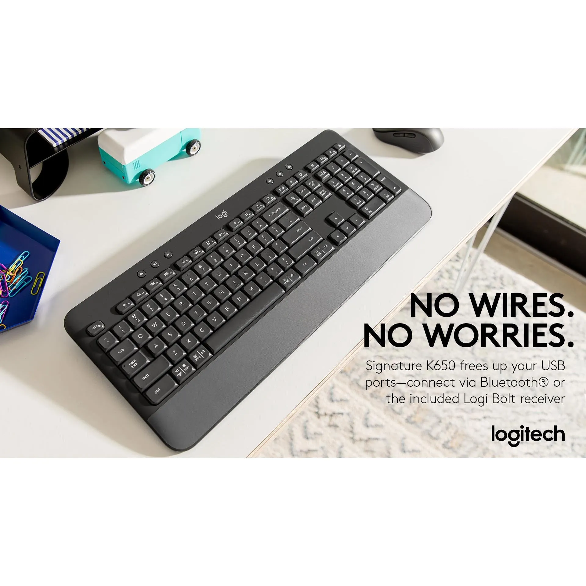 Logitech K650 Signature Wireless Keyboard (White)