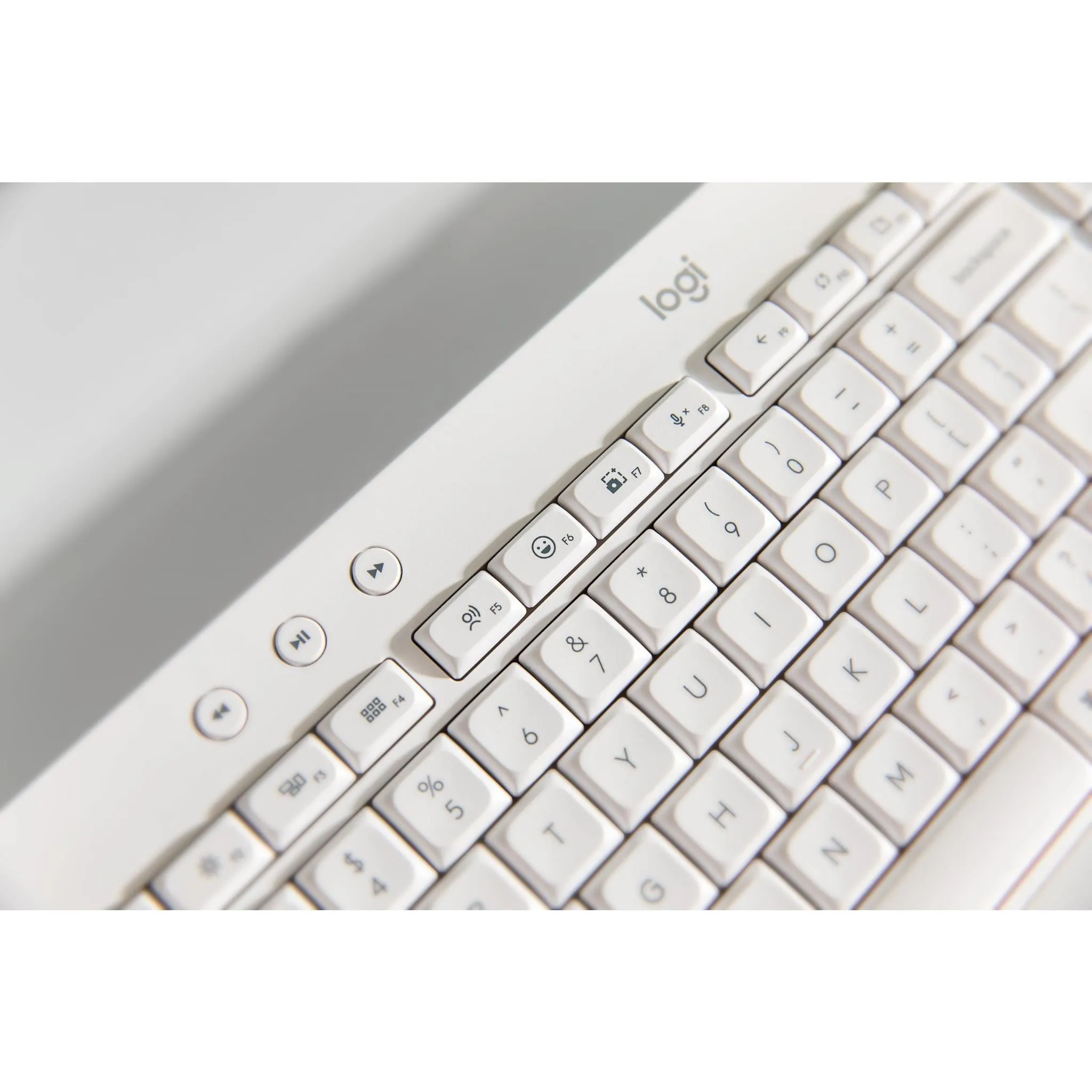 Logitech K650 Signature Wireless Keyboard (White)