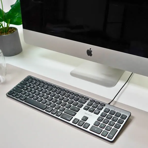 MACALLY Wired Backlit Keyboard For Mac - Space Gray